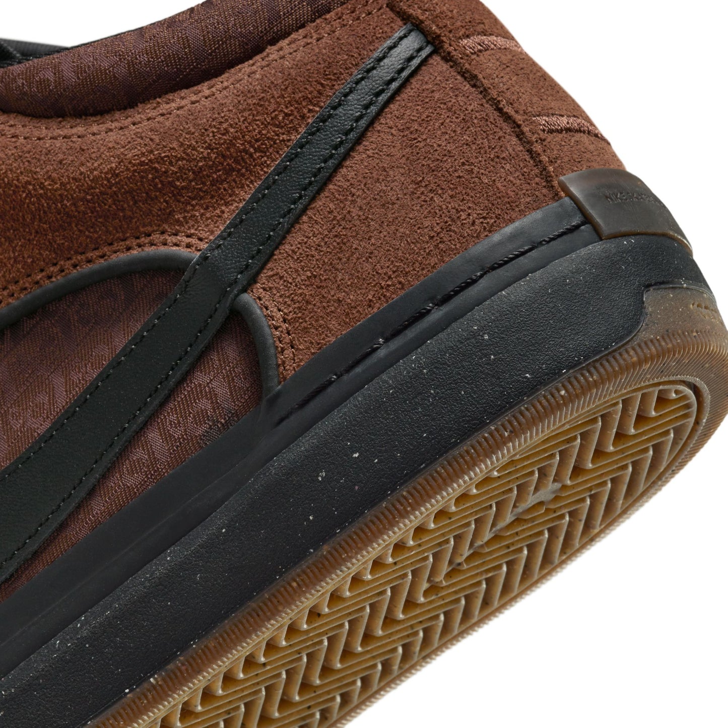 Nike SB Leo Baker React cacao wow black cacao wow earth