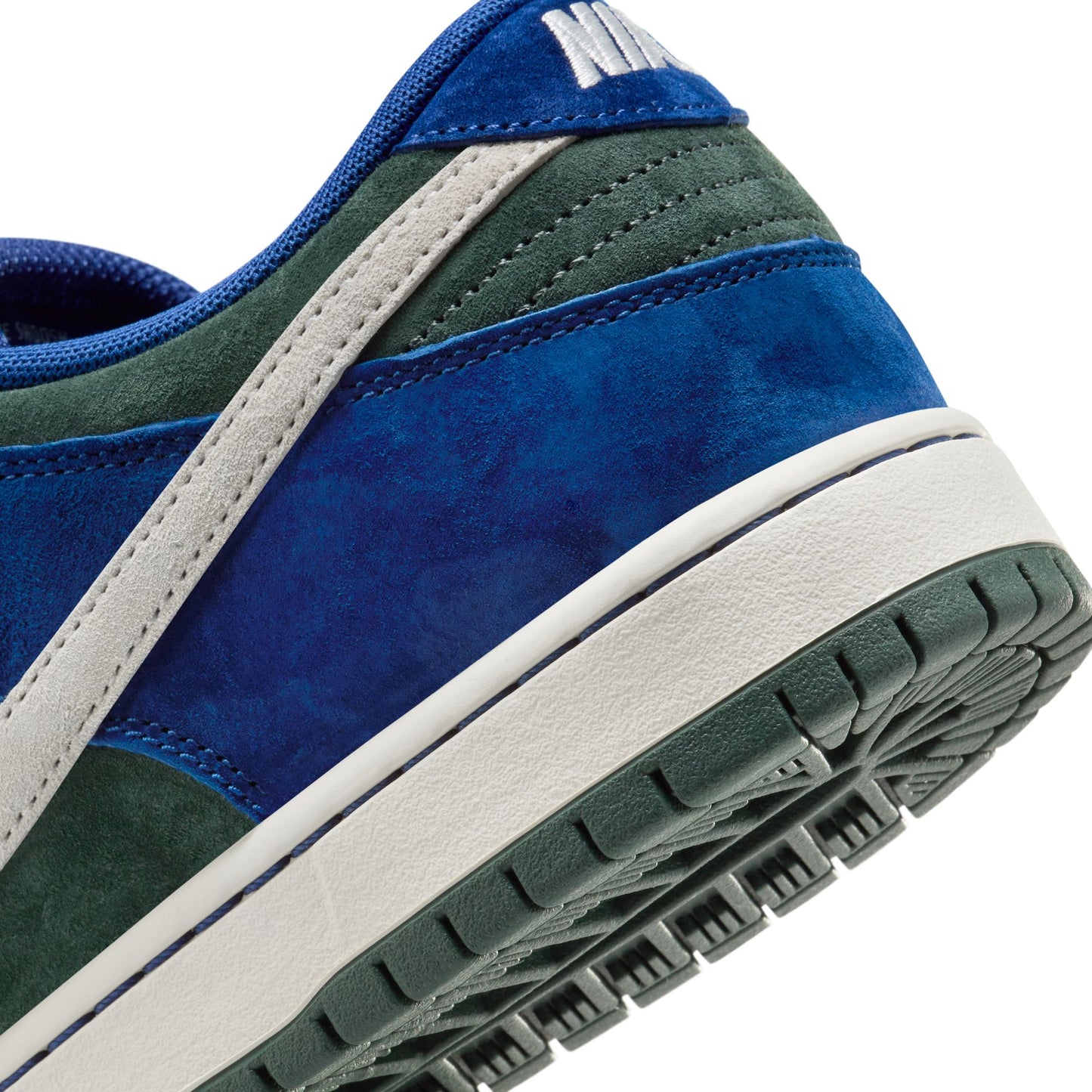 Nike SB Dunk Low Pro deep royal blue sail vintage green