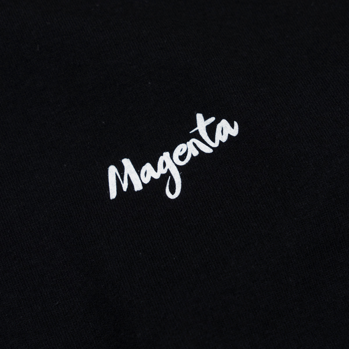 Magenta Femme tee black