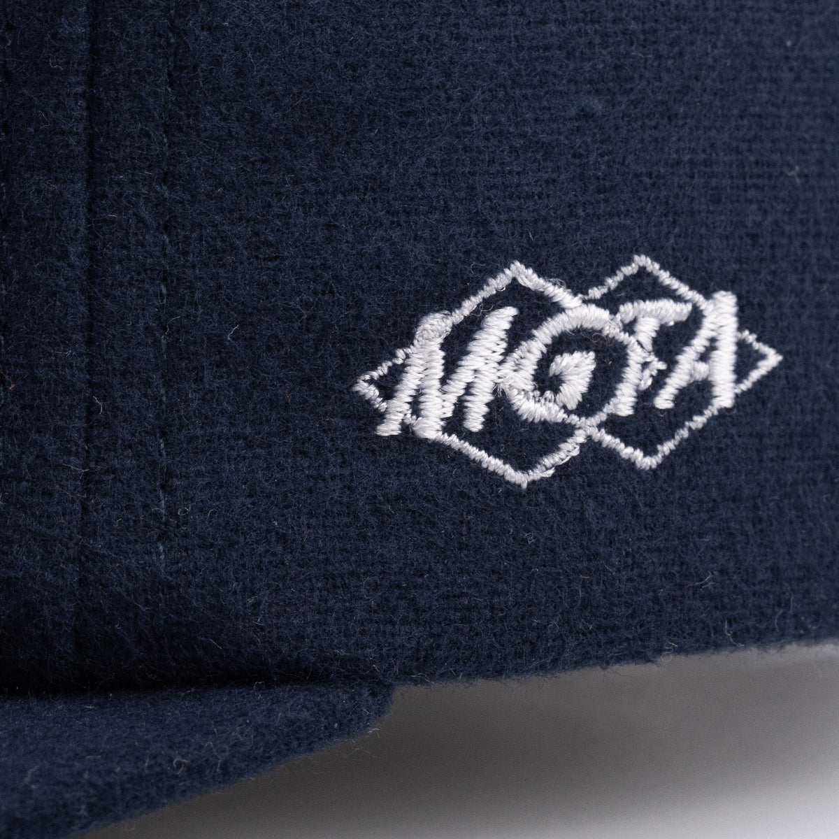 Magenta League 6 panel cap navy blue