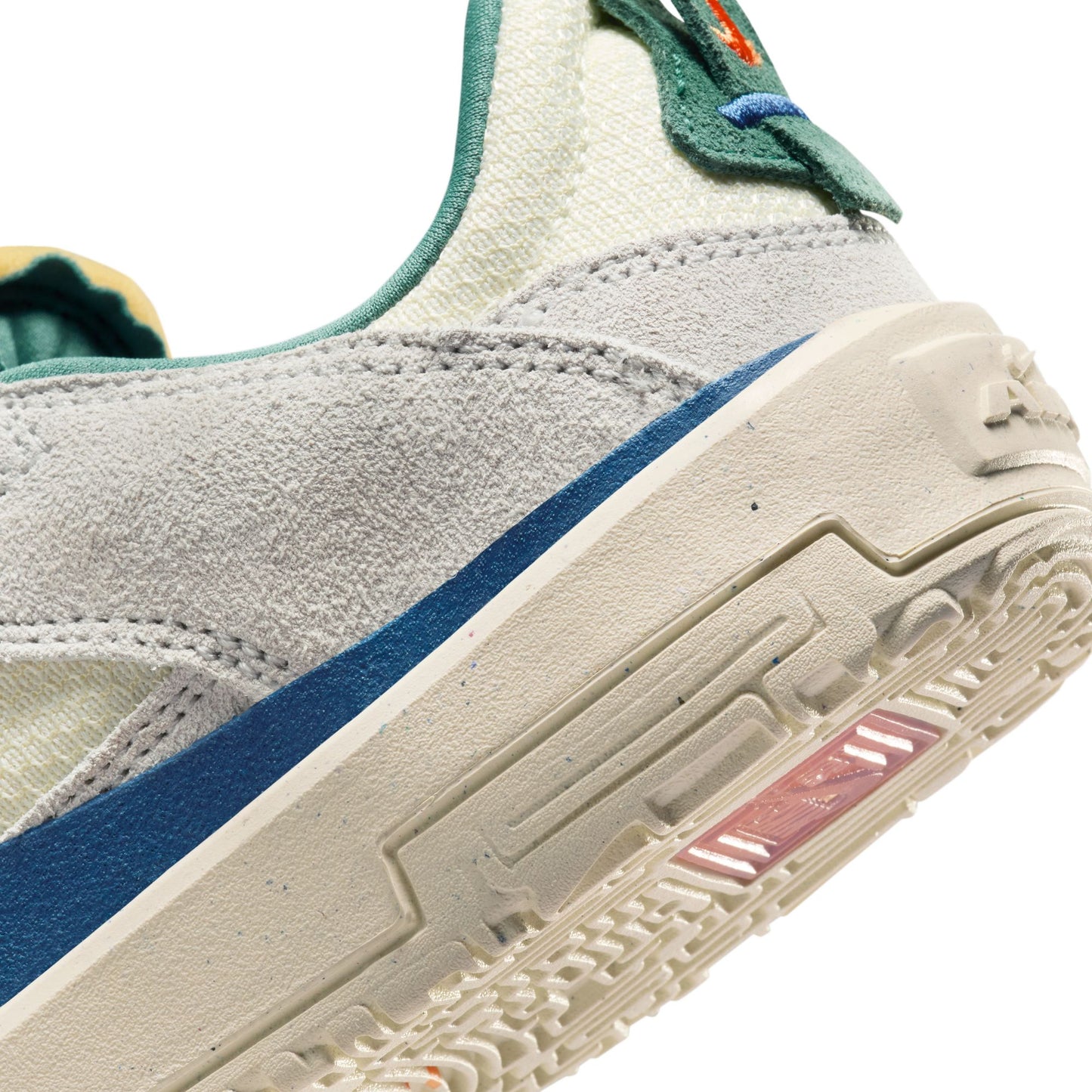 Nike SB Day One sail court blue coconut milk photon dust