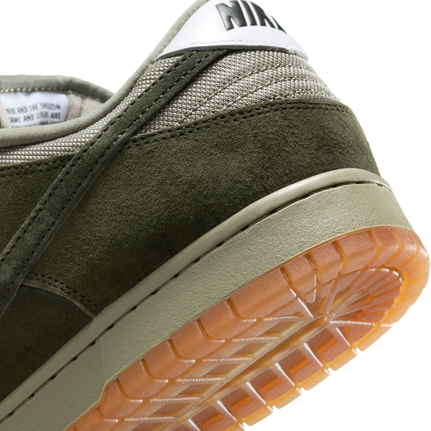 Nike SB Dunk Low Pro B sequoia sequoia light army white