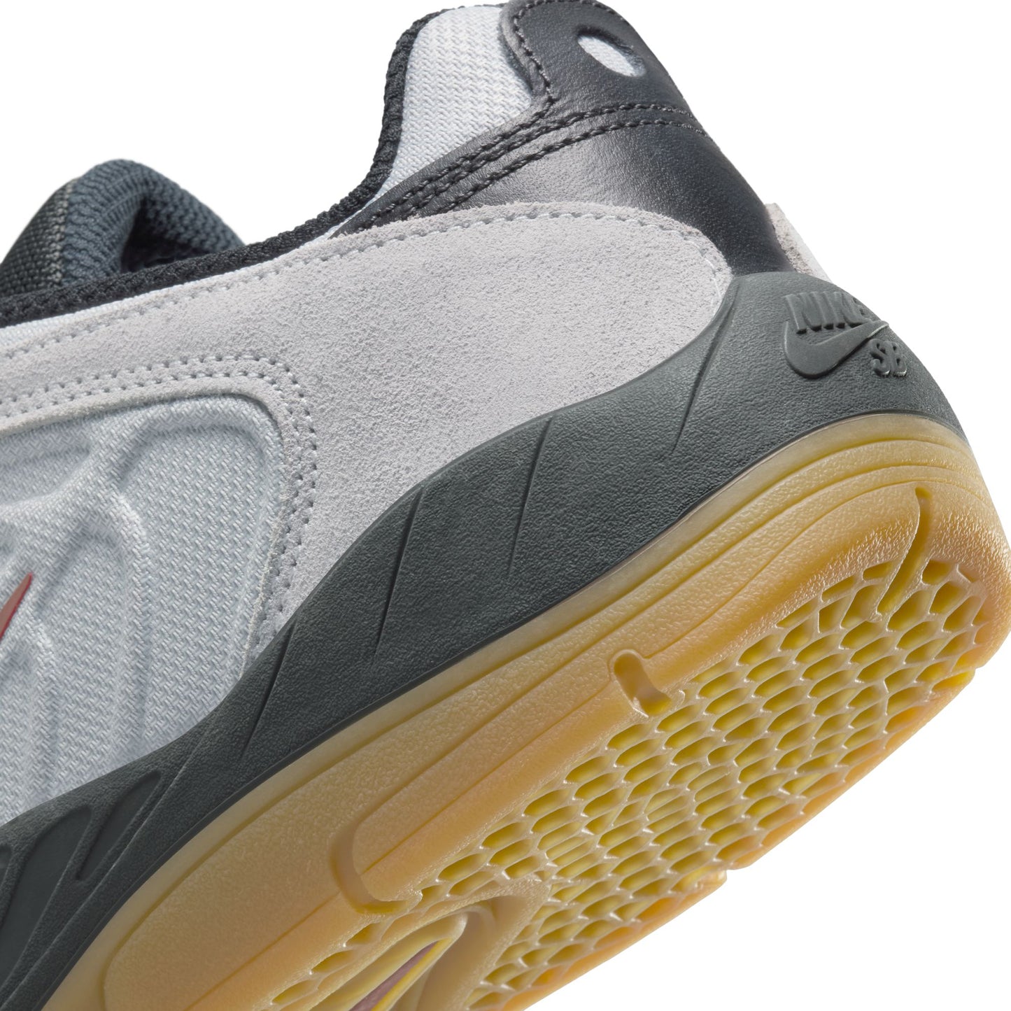 Nike SB Vertebrae light smoke grey dark team red
