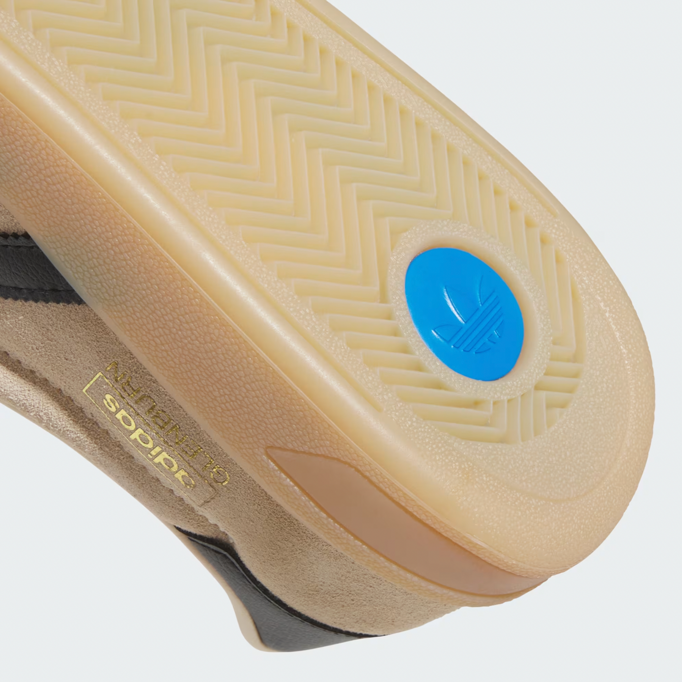 adidas Glenburn sand strata core black gum