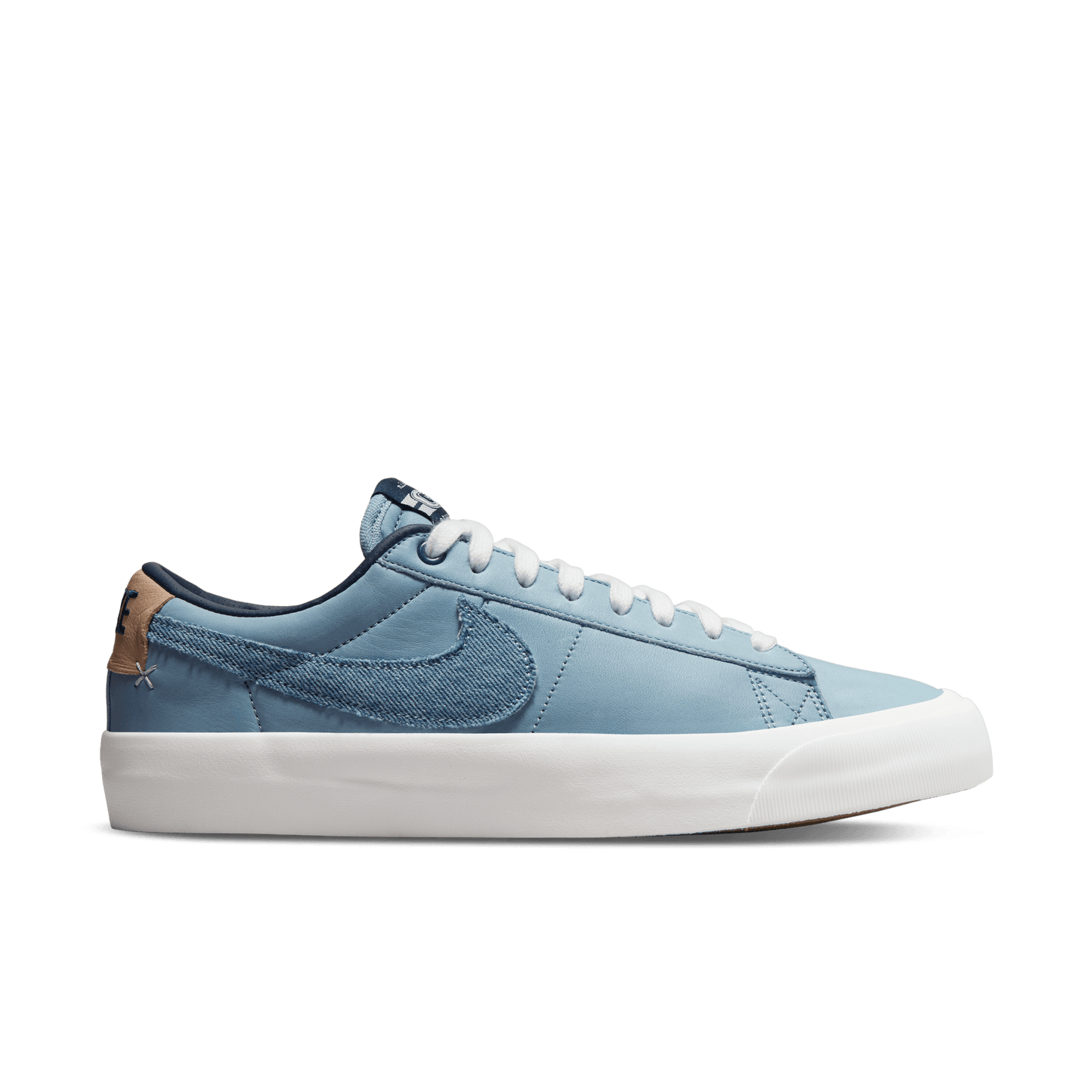 Nike SB Blazer Low Pro GT Premium summit white midnight navy