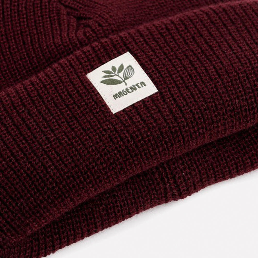 Magenta Fam beanie burgundy