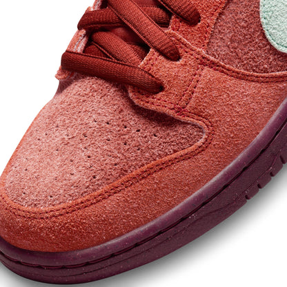 Nike SB Dunk Low Pro Premium mystic red emerald rise rugged orange