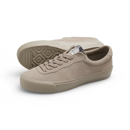 Last Resort AB VM001 Lo suede full dip silver birch