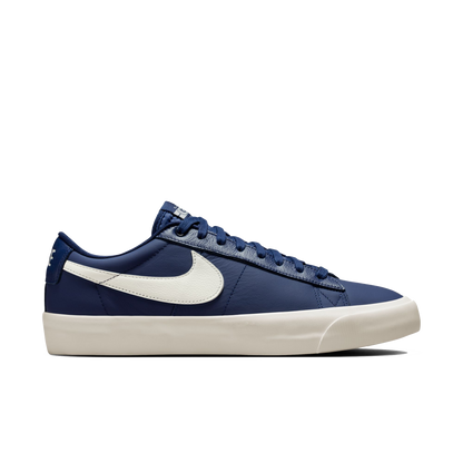 Nike SB Blazer Low Pro GT blue void sail blue void