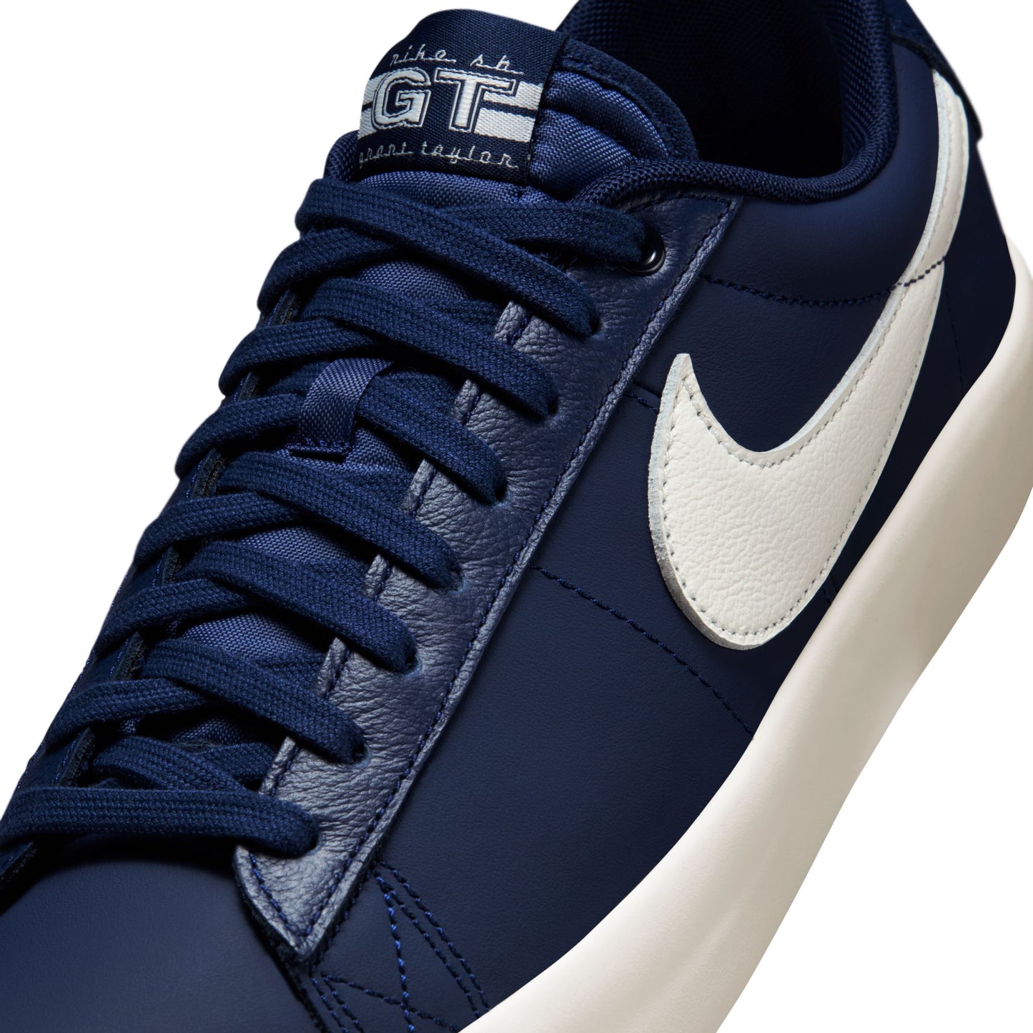 Nike SB Blazer Low Pro GT blue void sail blue void
