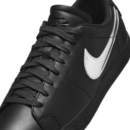 Nike SB Blazer Low QS Dancer black metallic silver black