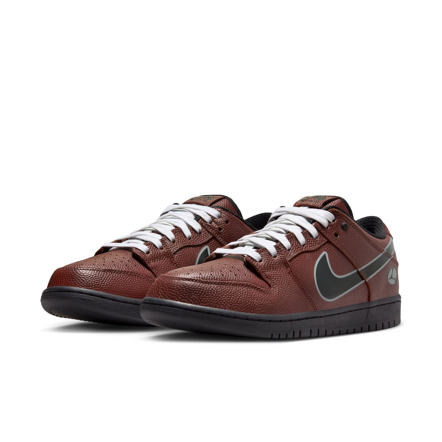 Nike SB Dunk Low Pro QS Limosine dark pony black silver white