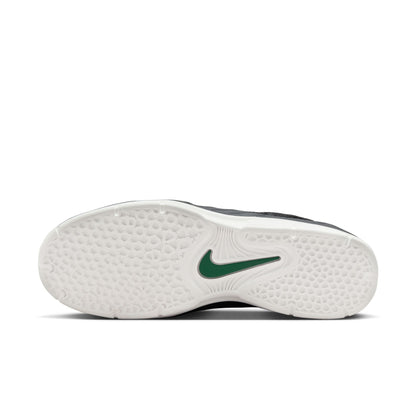Nike SB Vertebrae black malachite black summit white
