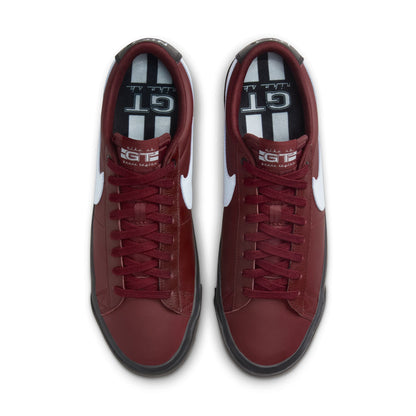 Nike SB Blazer Low Pro GT dark team red light armory blue