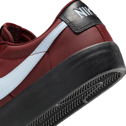 Nike SB Blazer Low Pro GT dark team red light armory blue