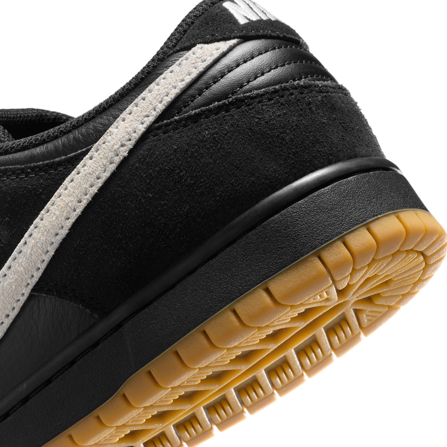Nike SB Dunk Low Pro black white black gum light brown