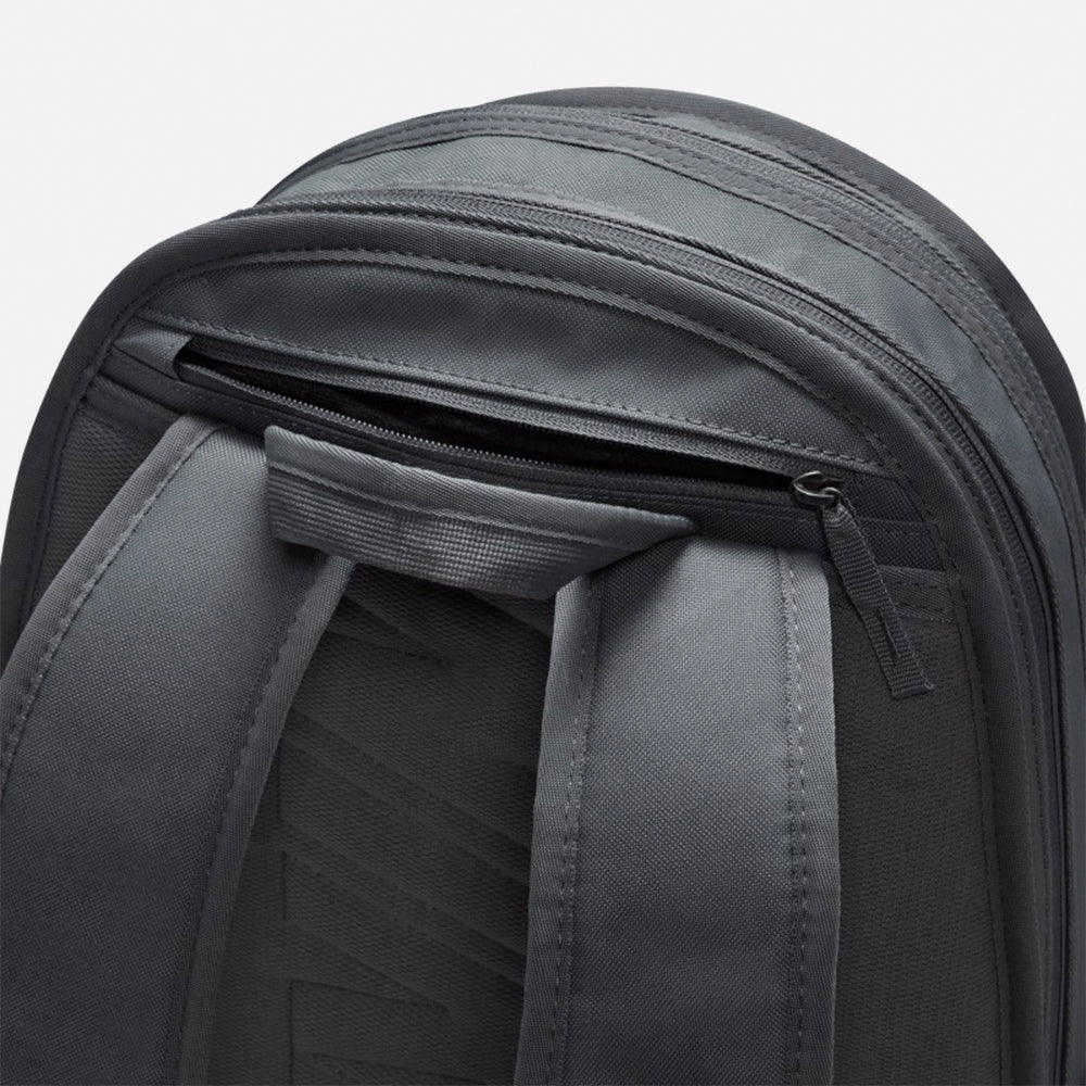 Nike SB RPM backpack smoke grey smoke grey doll